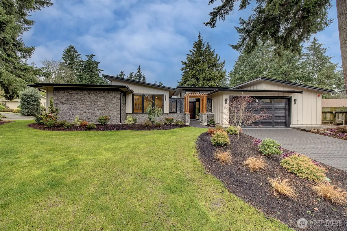 8904 SE 58th Street, Mercer Island, WA 98040 - Image #1