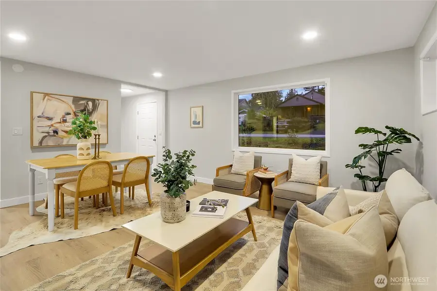 13018 27th Avenue Ne, Seattle, WA 98125 - Image #2