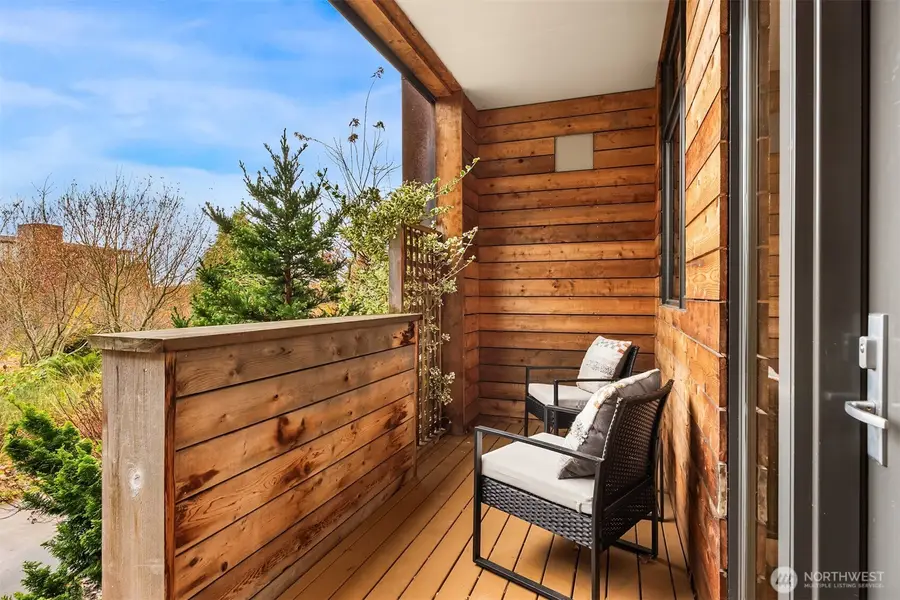 392 Wills Lane Nw, Bainbridge Island, WA 98110 - Image #2