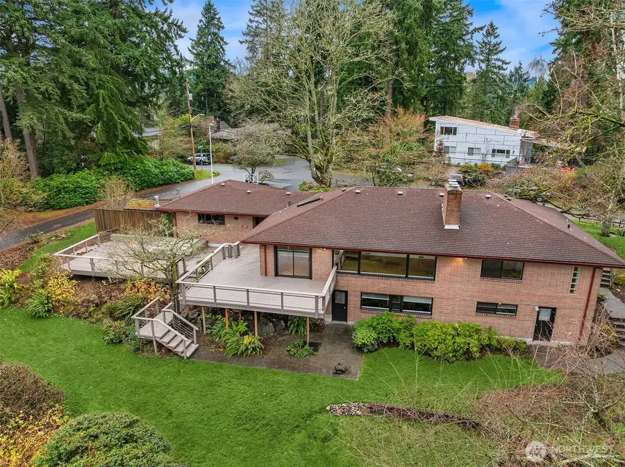 10000 48th Avenue Ne, Seattle, WA 98125 - Image #2