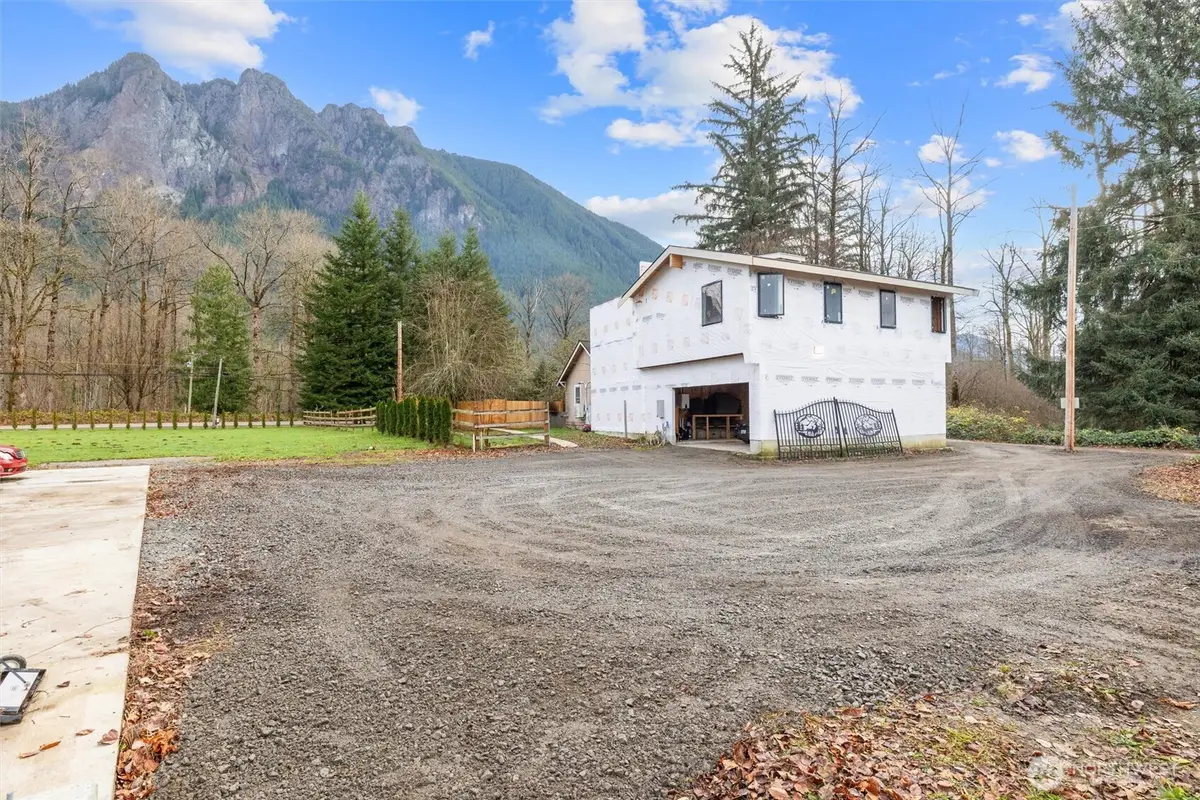 42714 SE 100th St, North Bend, WA 98045 - Image #1
