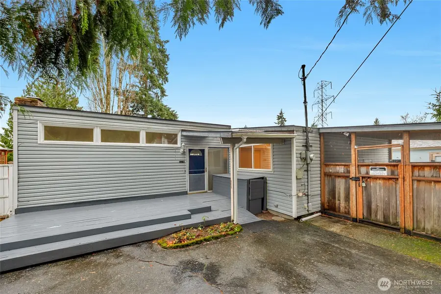 10745 126th Avenue Ne, Kirkland, WA 98033 - Image #2