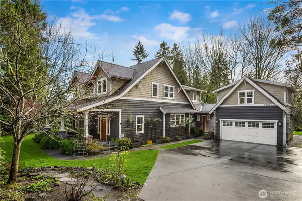 9705 NE Beach Crest Drive, Bainbridge Island, WA 98110