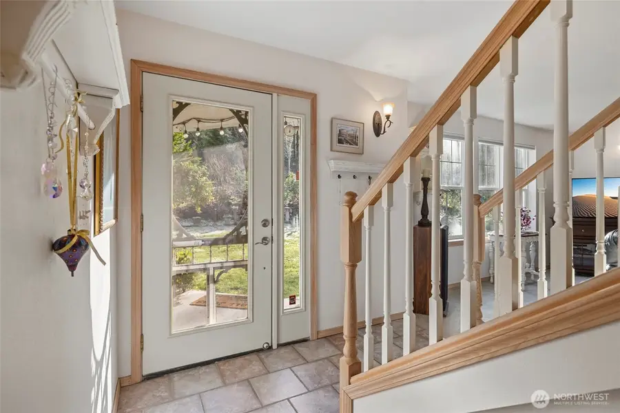 22068 Mcmurray Shore Drive, Mount Vernon, WA 98274 - Image #3