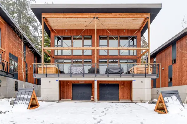 250 Pass Life Way #2, Snoqualmie Pass, WA 98068