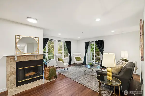 1692 118th Avenue Se #A203, Bellevue, WA 98005