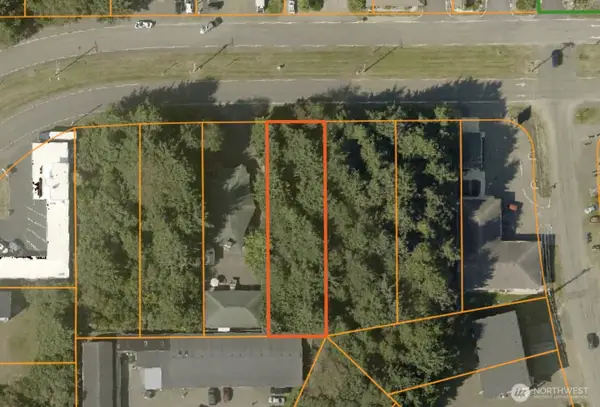 886 Ocean Shores Boulevard, Ocean Shores, WA 98569