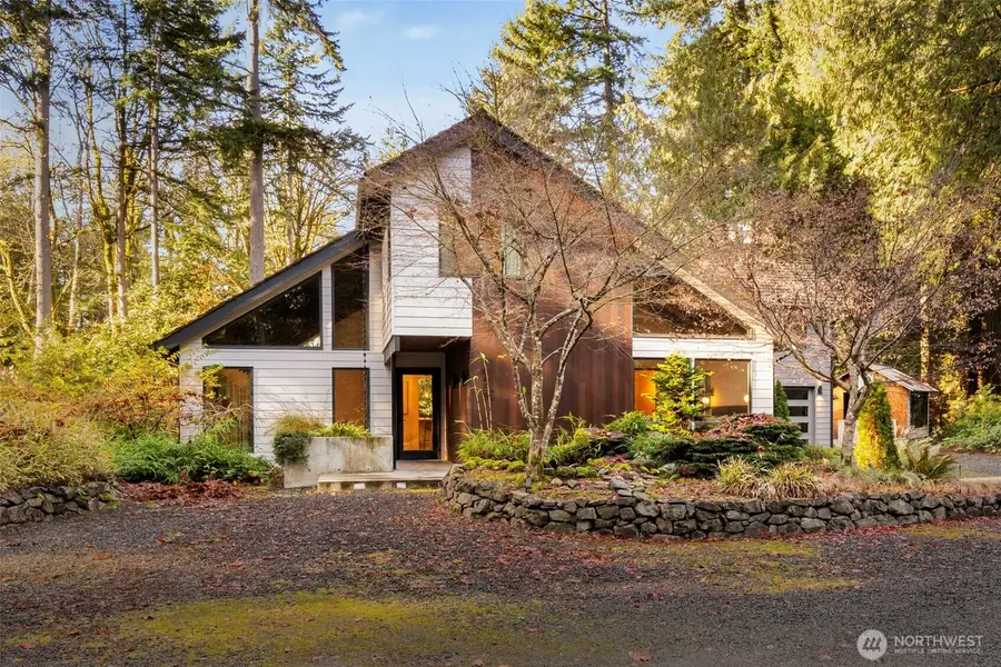 16455 Agate Point Road Ne, Bainbridge Island, WA 98110 - Image #2