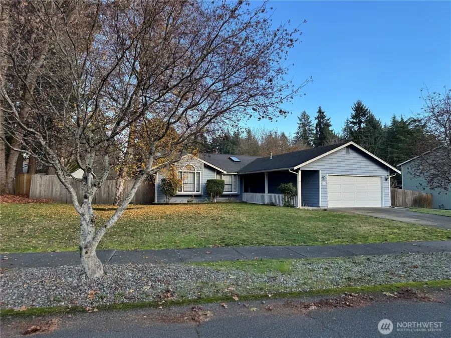 8220 Lake Forest Drive Se, Lacey, WA 98503 - Image #2
