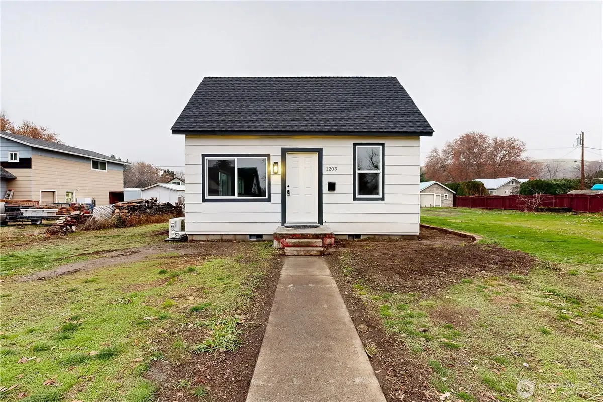 1209 Chestnut Street, Milton Freewater, OR 97862 - #1