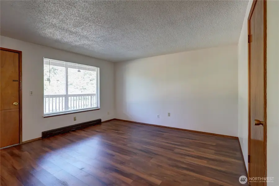 30853 14th Avenue S, Federal Way, WA 98003 - Image #2