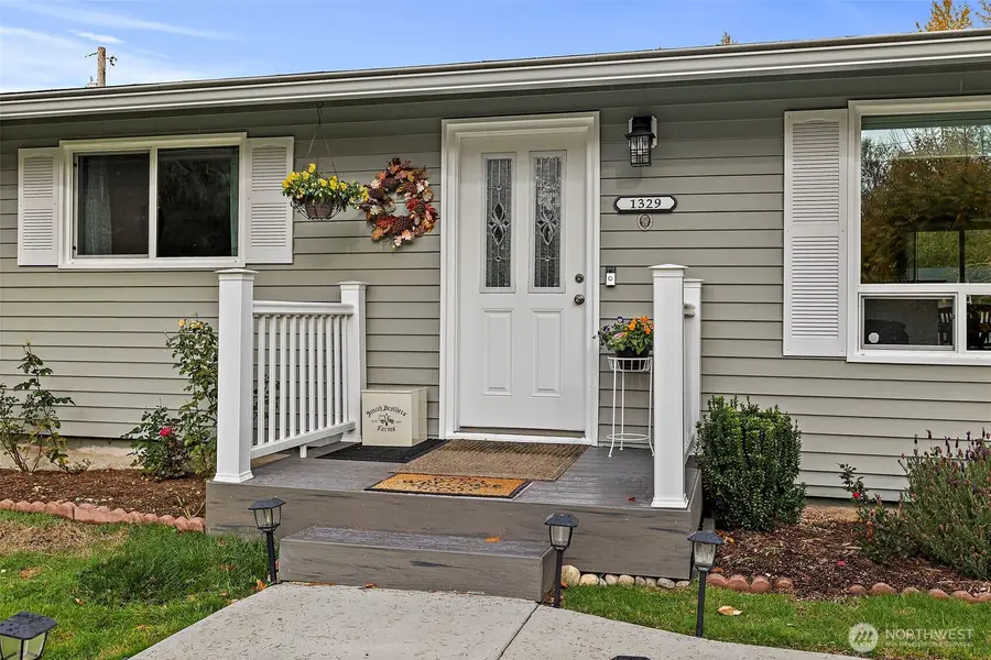 1329 149th Street Sw, Lynnwood, WA 98087 - Image #2