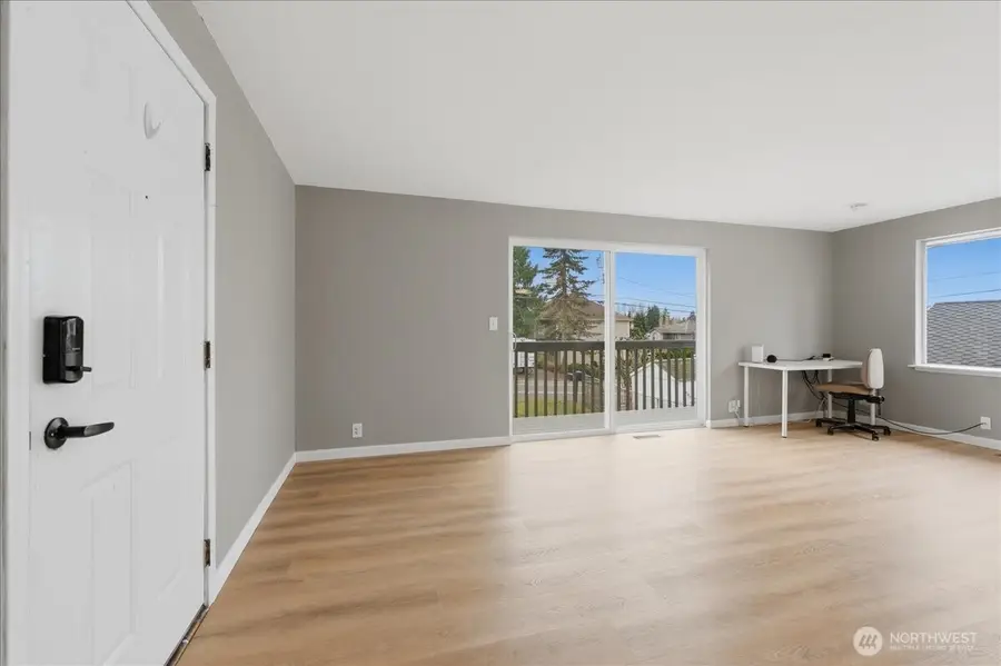 818 SW 120th Street, Seattle, WA 98146 - Image #3