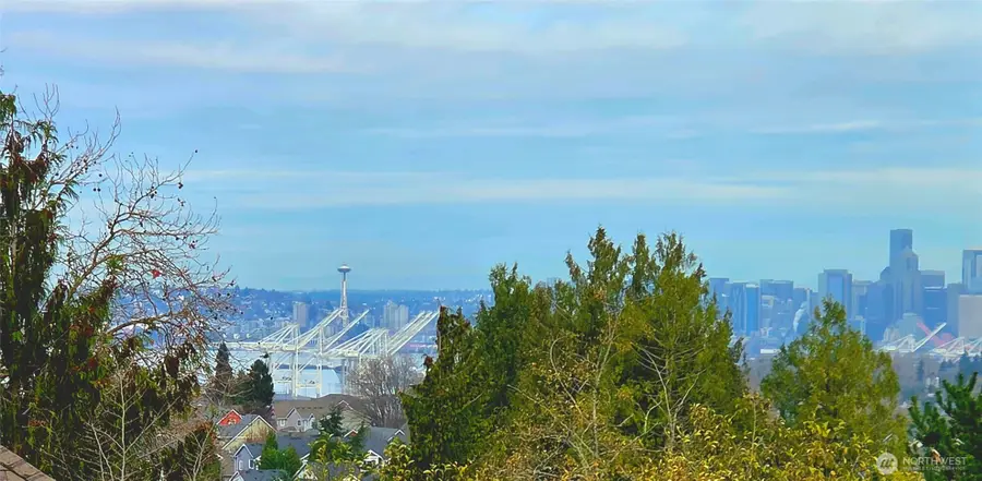 6830 31st Avenue Sw, Seattle, WA 98126 - Image #2