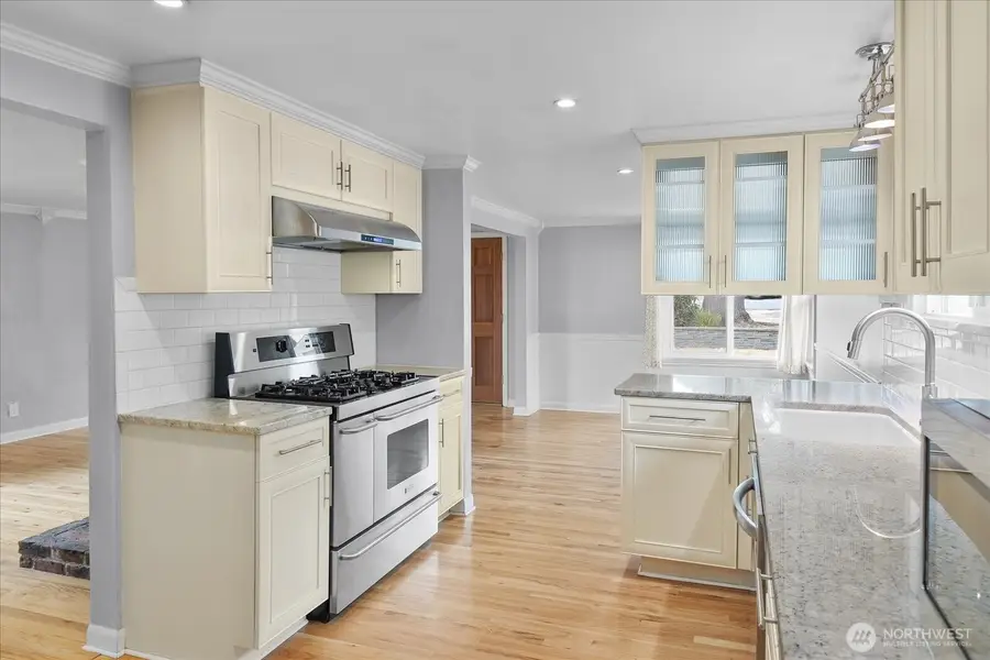 12206 Fremont Avenue N, Seattle, WA 98133 - Image #3