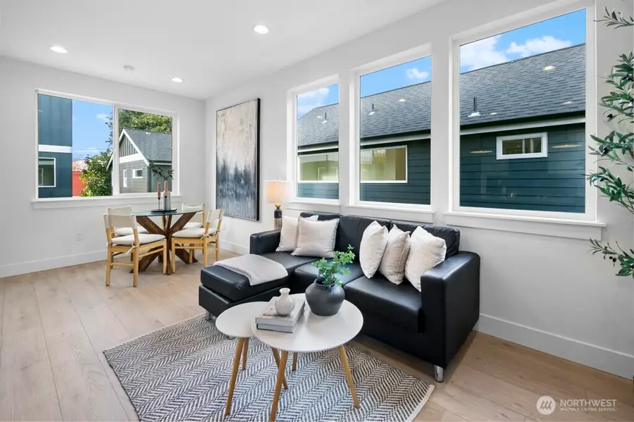 318 N 84th Street, Seattle, WA 98103 - Image #3