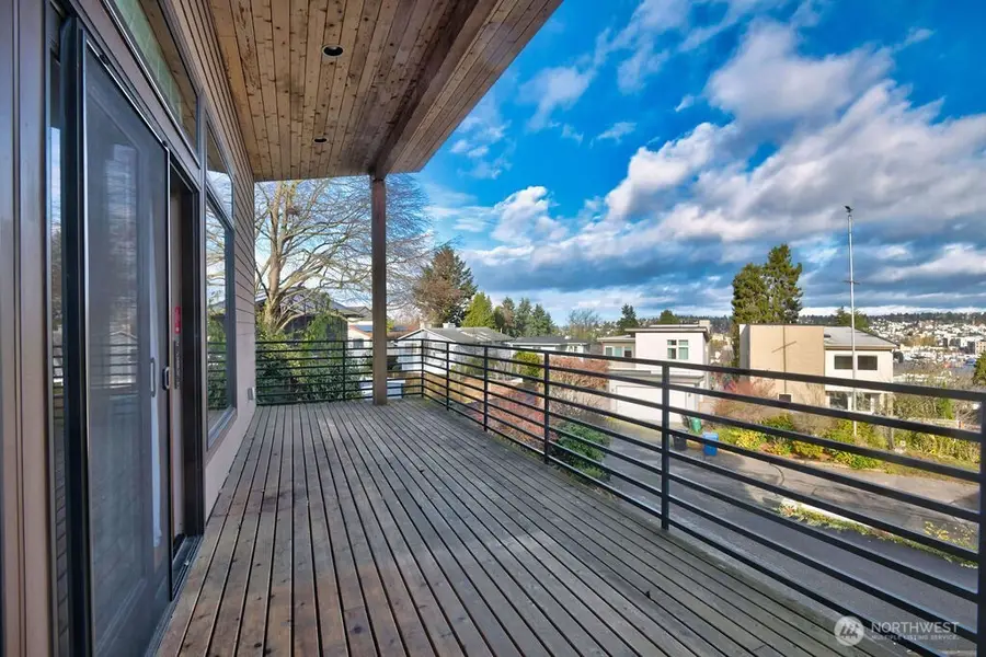 4322 29th Avenue W, Seattle, WA 98199 - Image #3