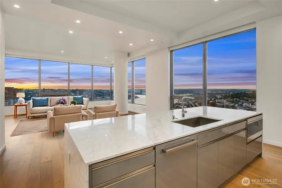 1808 Minor Avenue #PH203, Seattle, WA 98101 - Image #3