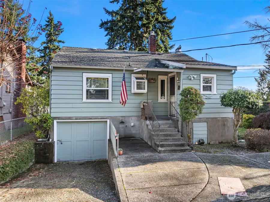 410 S Charleston Avenue, Bremerton, WA 98312 - Image #2