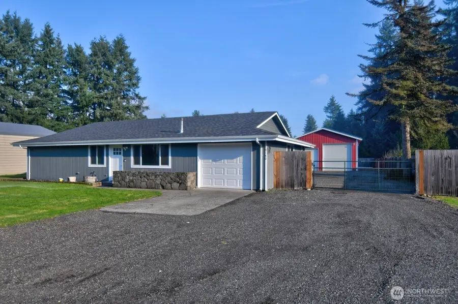 19140 Rosemary Street Sw, Rochester, WA 98579 - Image #2