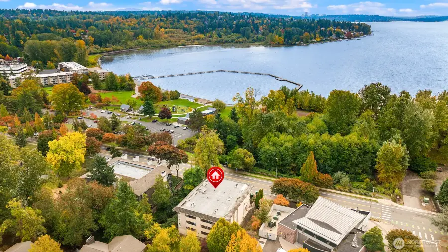 9320 NE Juanita Drive #1B, Kirkland, WA 98034 - Image #2