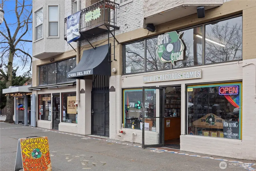 321 Broadway E, Seattle, WA 98102 - Image #2