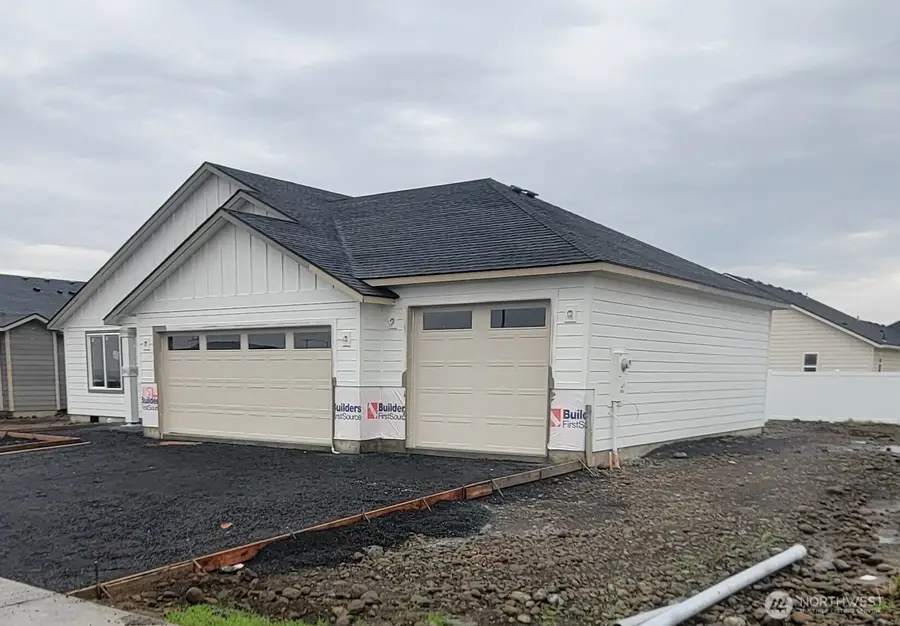 1154 8th Avenue Ne, Ephrata, WA 98823 - Image #2