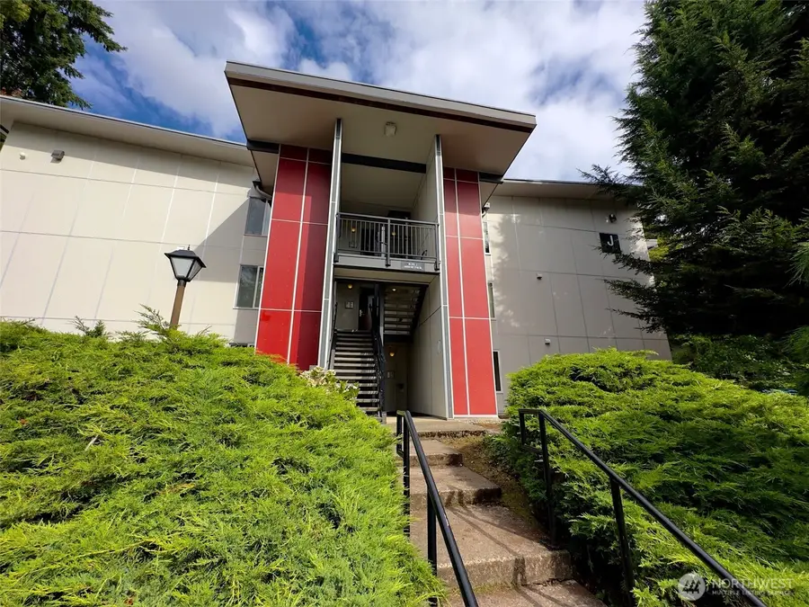 14480 NE 31st Street #J101, Bellevue, WA 98007 - Image #2