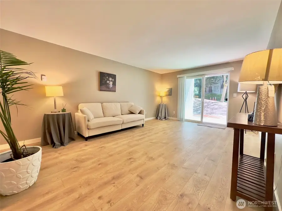 14480 NE 31st Street #J101, Bellevue, WA 98007 - Image #3