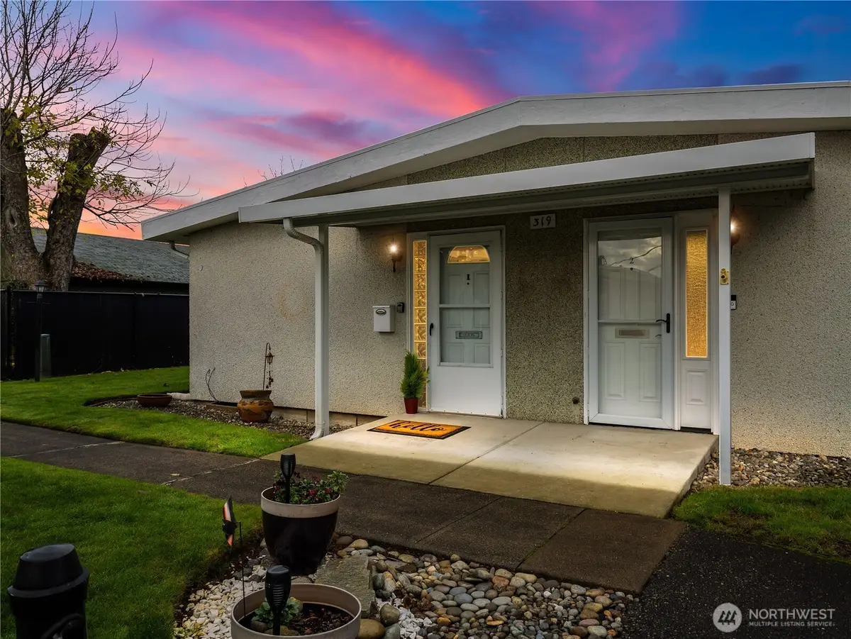 319 7th Se #1, Puyallup, WA 98372 - Image #1