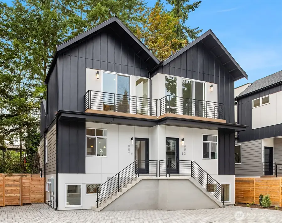 10817 11th Avenue Ne #B, Seattle, WA 98125 - Image #2