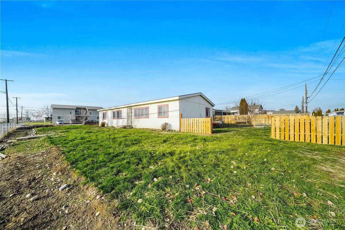 705 S D Street, Moses Lake, WA 98837 - Image #1