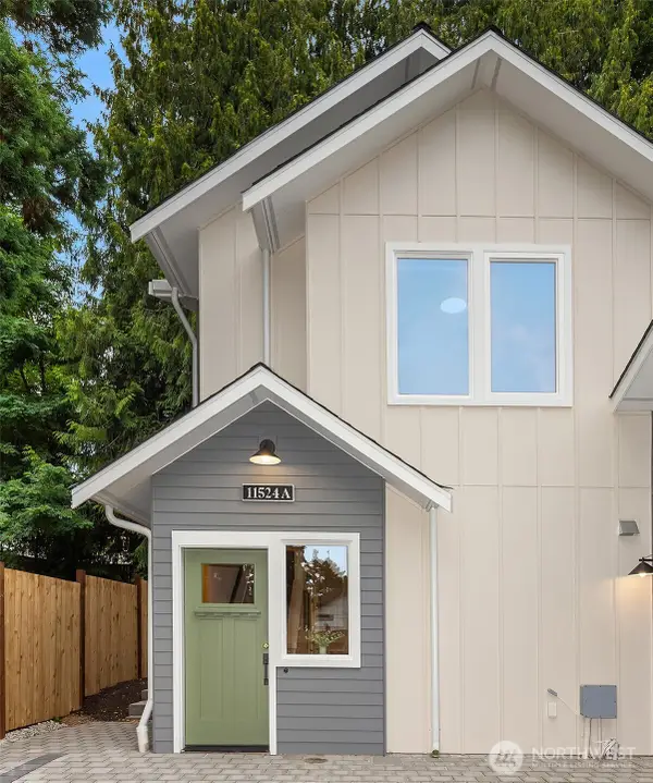 11524 38th Avenue Ne #A, Seattle, WA 98125