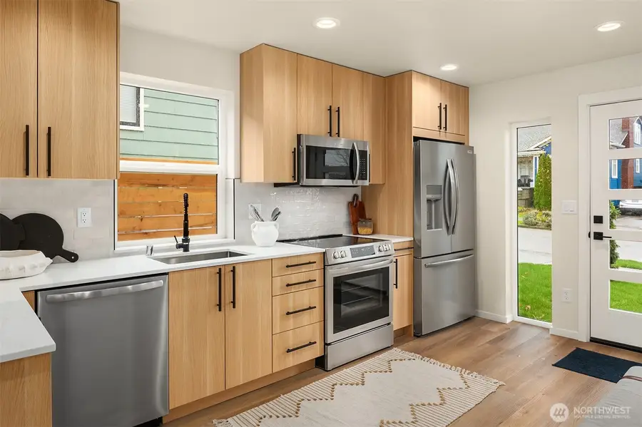 6503 Dibble Avenue Nw, Seattle, WA 98107 - Image #3