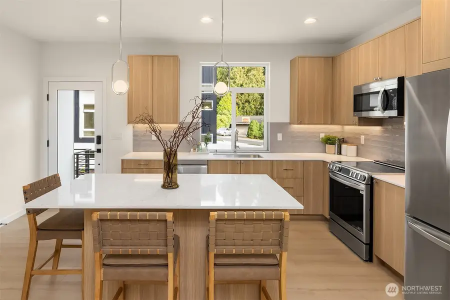 10827 11th Avenue Ne, Seattle, WA 98125 - Image #3