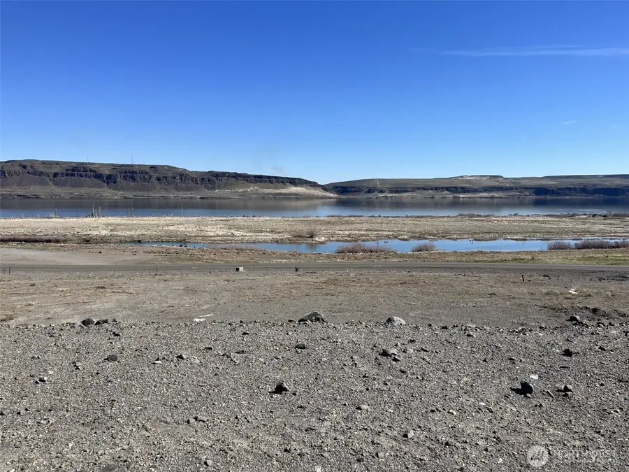 630 Vantage Bay Loop #104, Ellensburg, WA 98926 - Image #2