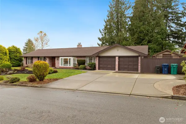 3308 166th Place Sw, Lynnwood, WA 98037