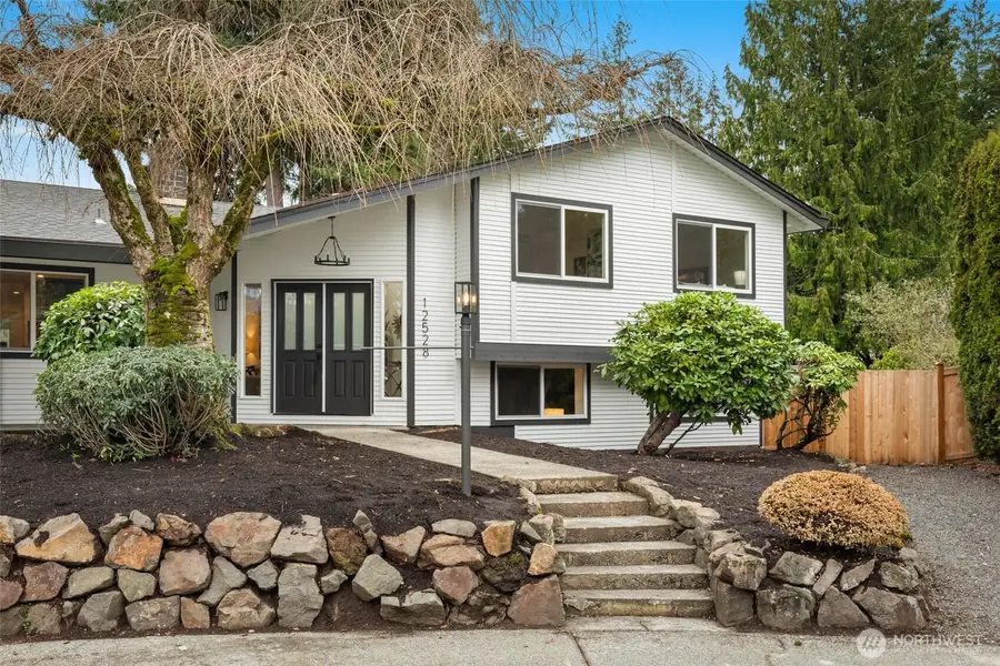 12528 SE 70th Street, Newcastle, WA 98056 - Image #2