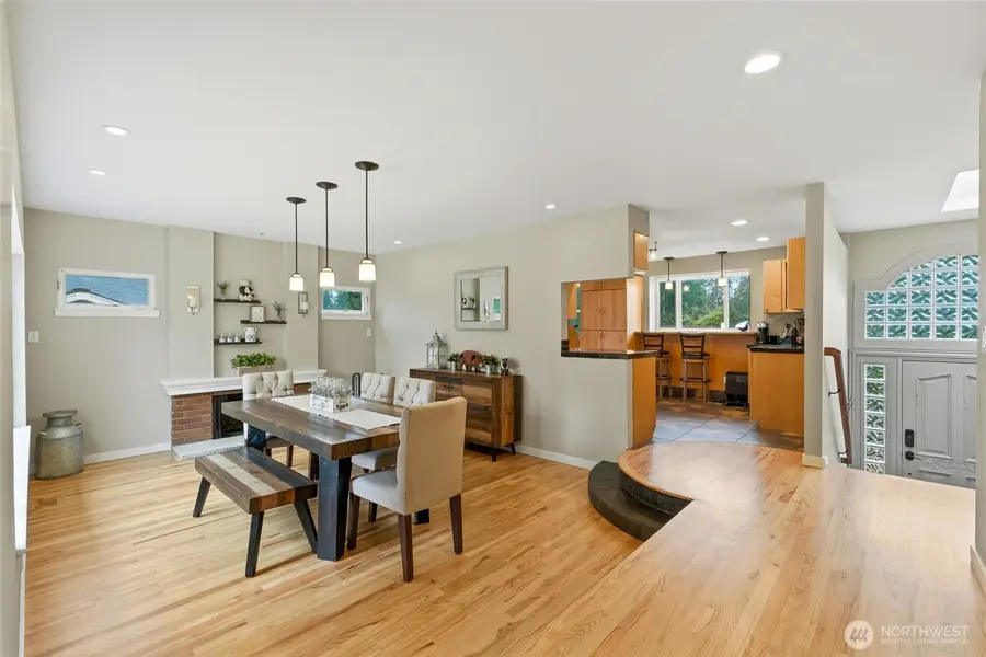 32130 27th Avenue Sw, Federal Way, WA 98023 - Image #3