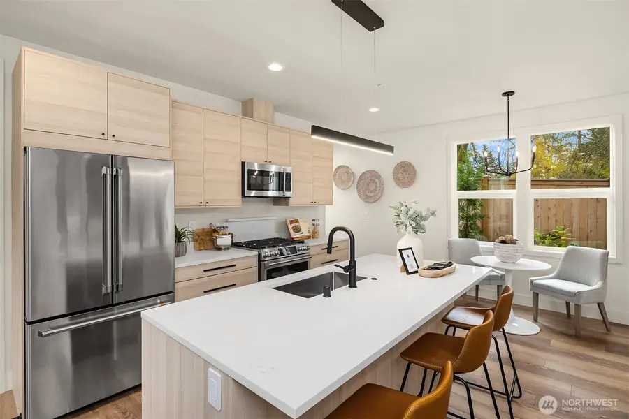 817 18th Avenue W, Kirkland, WA 98033 - Image #3