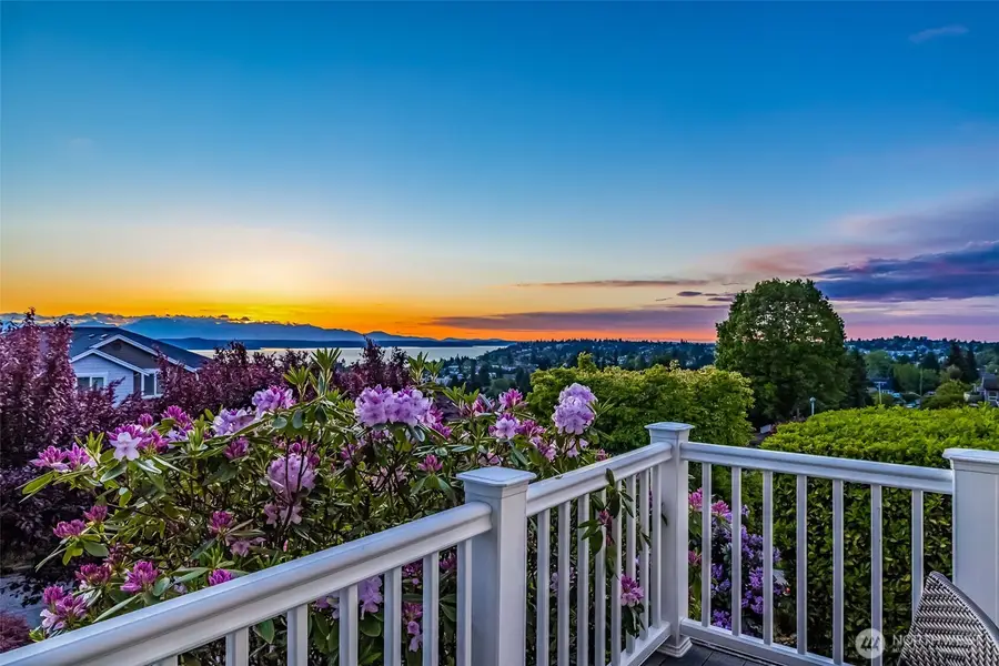 6706 38th Avenue Sw, Seattle, WA 98126 - Image #3