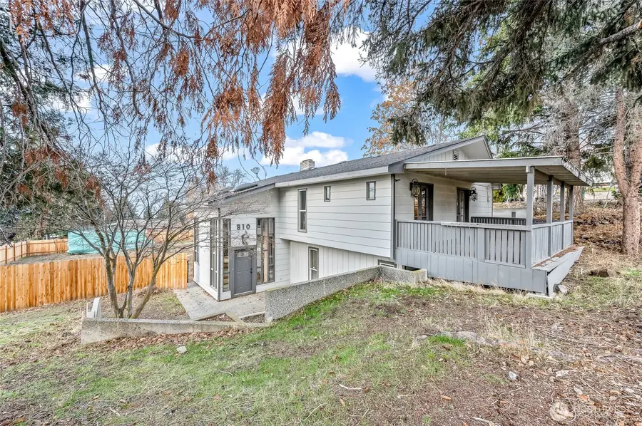 809 N Kenroy Terrace, East Wenatchee, WA 98802 - Image #2