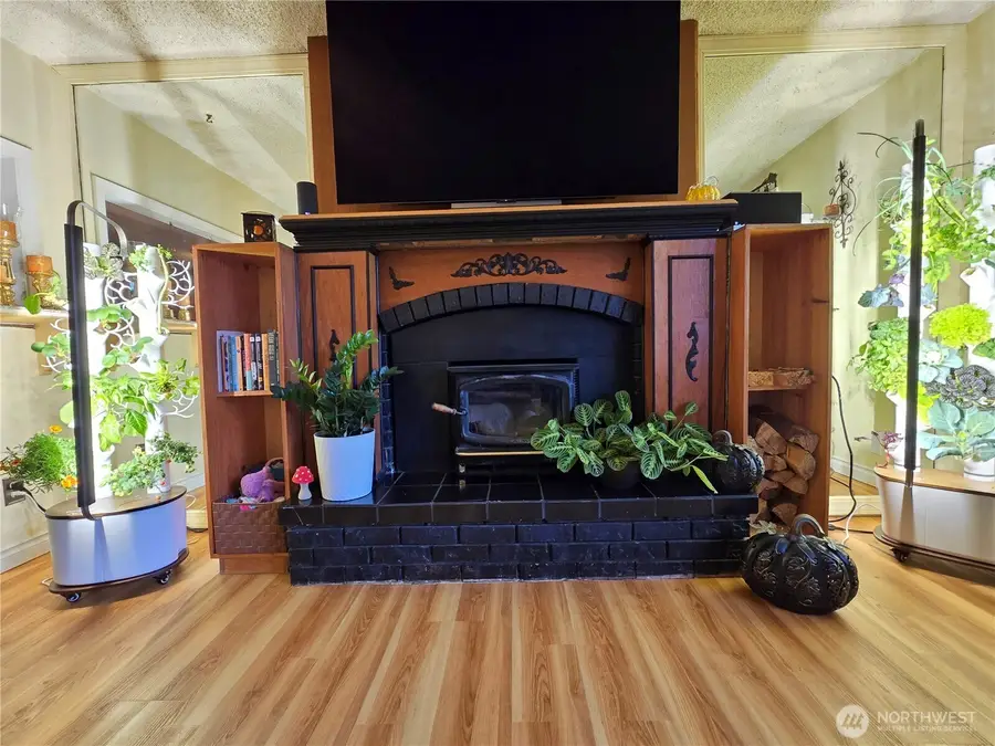 15 E Kellogg Street, Clallam Bay, WA 98326 - Image #3