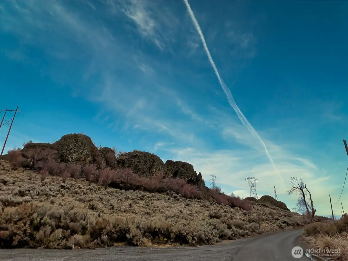 22099 Pleasant Valley Road Ne #2-18, Grand Coulee, WA 99133 - #1