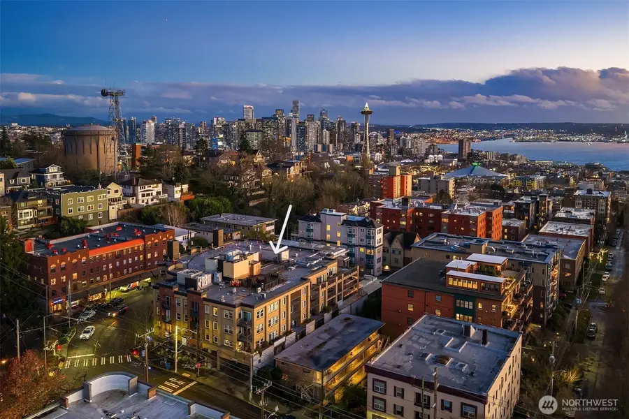 1417 Queen Anne Avenue N #303, Seattle, WA 98109 - Image #2