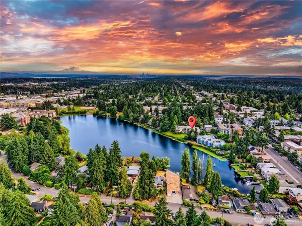 322 N 134th Street #203, Seattle, WA 98133