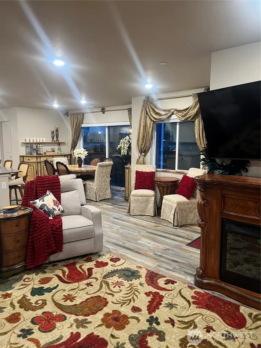 3572 Hoffman Hill Boulevard, Dupont, WA 98327 - Image #2