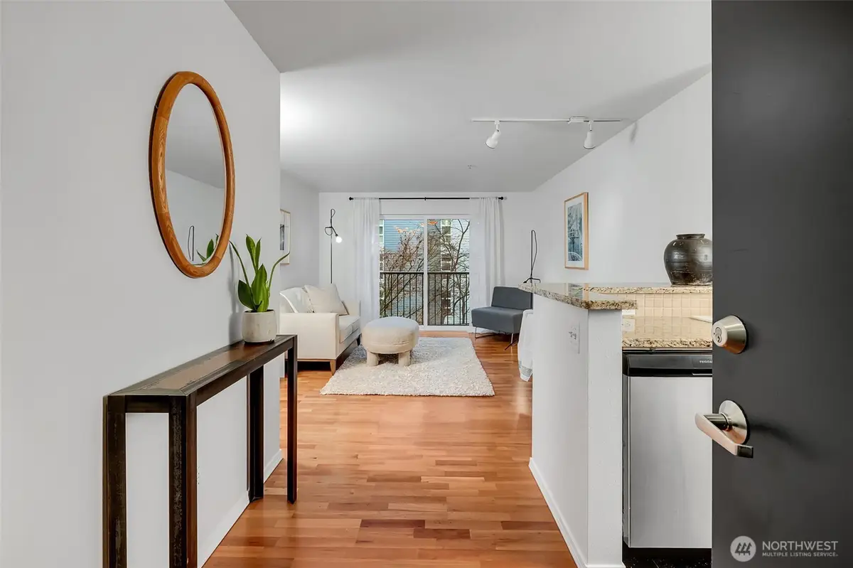 323 Queen Anne Avenue N #408, Seattle, WA 98109 - Image #1