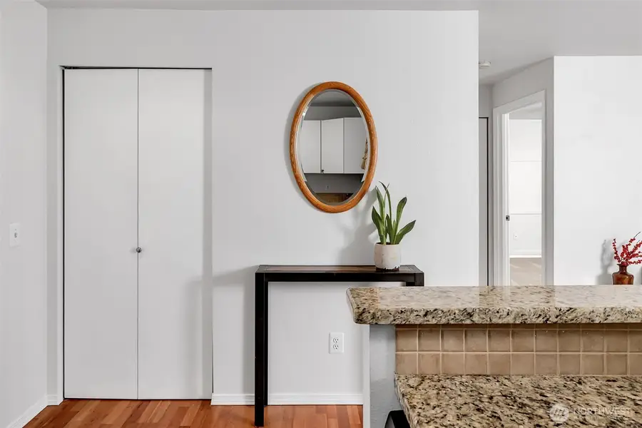 323 Queen Anne Avenue N #408, Seattle, WA 98109 - Image #2