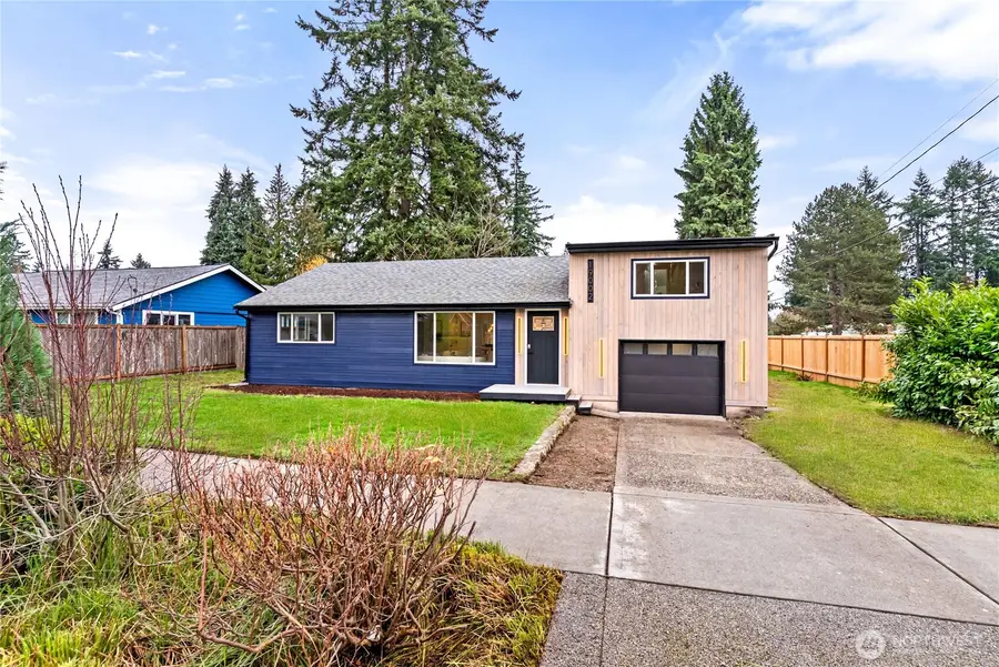 19002 Ashworth Avenue N, Shoreline, WA 98133 - Image #2